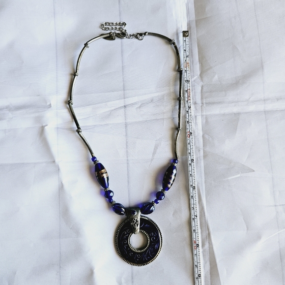 VINTAGE AZUL GLASS PENDANT NECKLACE - Picture 8 of 15